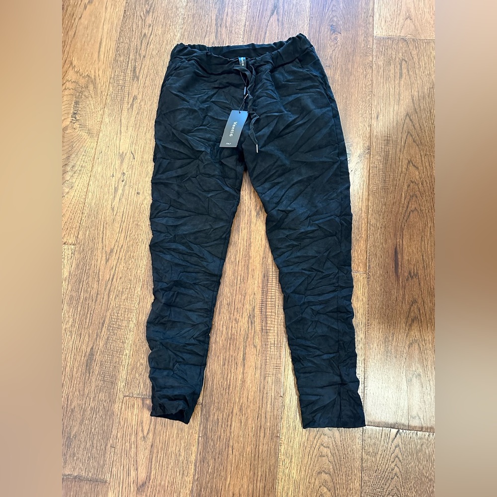 Venti 6 joggers size Med